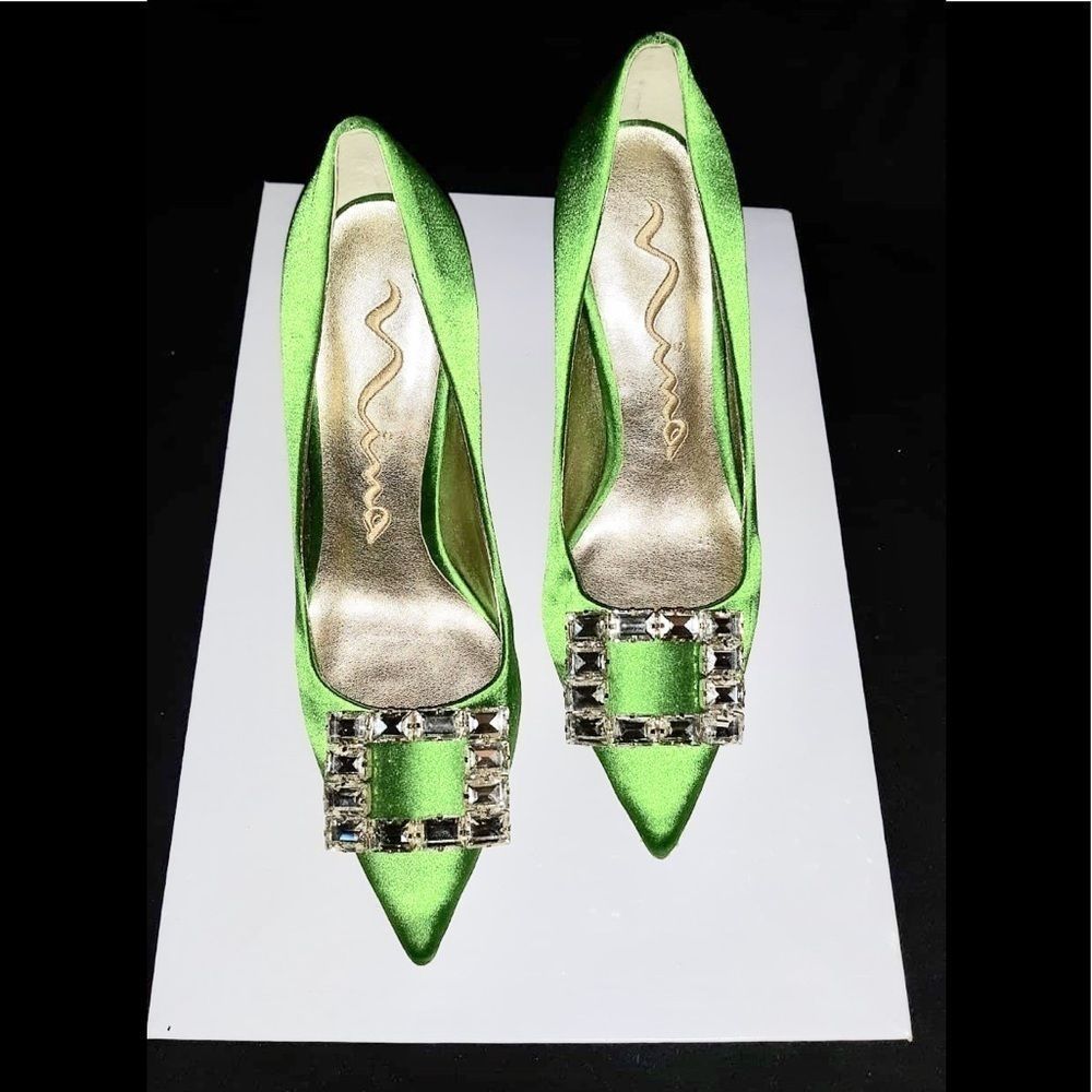 NINA GREEN SILK EMBELLISHED HEELD SHOES